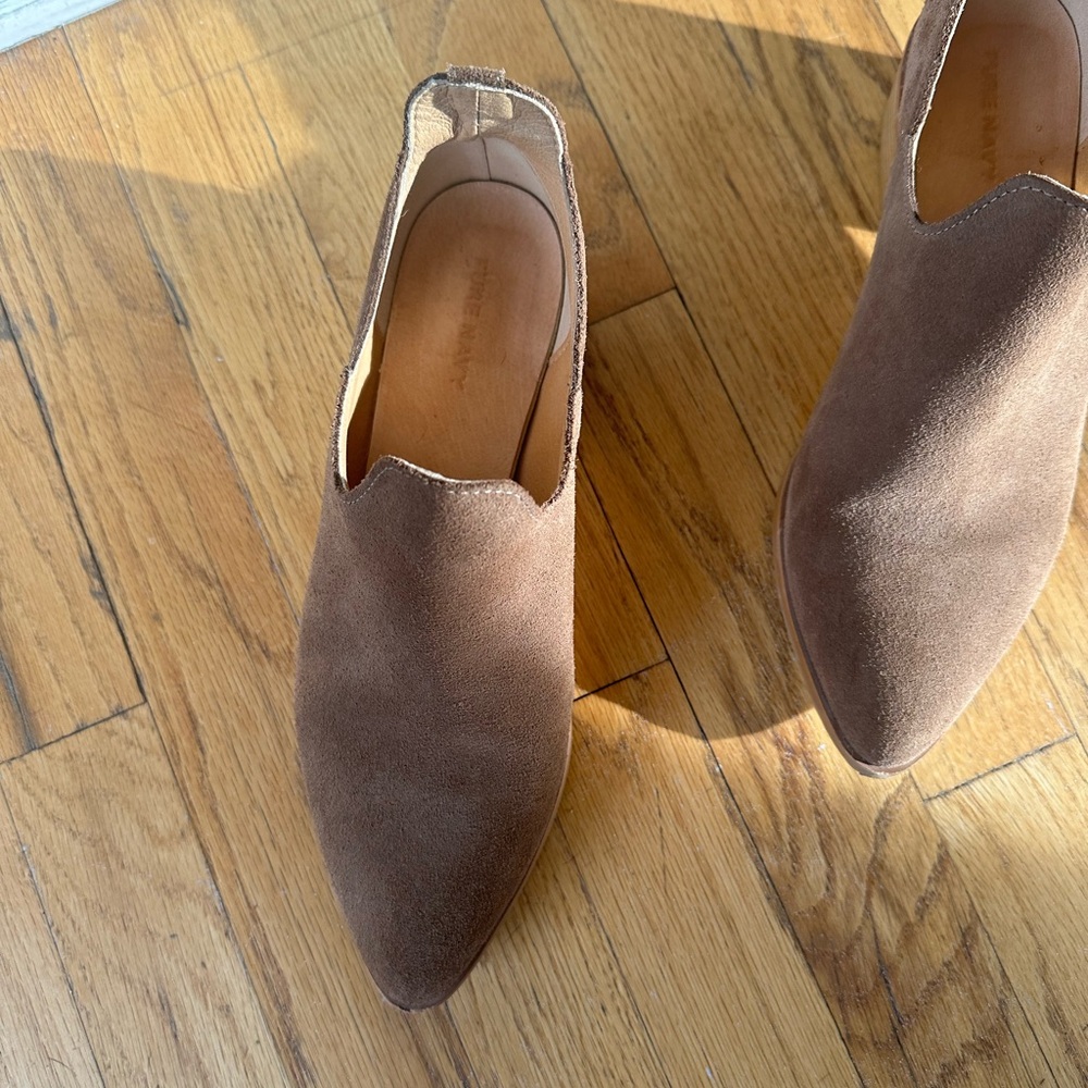 Brown Ankle Boots with Suede Finish